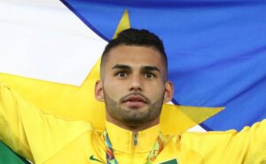 thiago maia no santos avança e acordo com internacional deve ser fechado nos próximos dias
