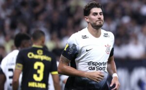 pedro raul não supera 100% saída do corinthians, deixa time na rede social e torcida reage: “não te supera” 