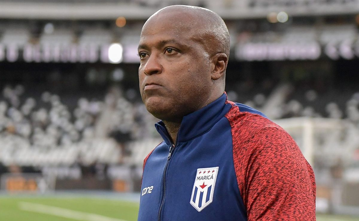 ex atacante enfrenta o flamengo pela primeira vez como treinador justamente em sua estreia no maracanã