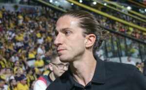 filipe luís autoriza e medalhão do flamengo pode ser emprestado ao paysandu com salários divididos