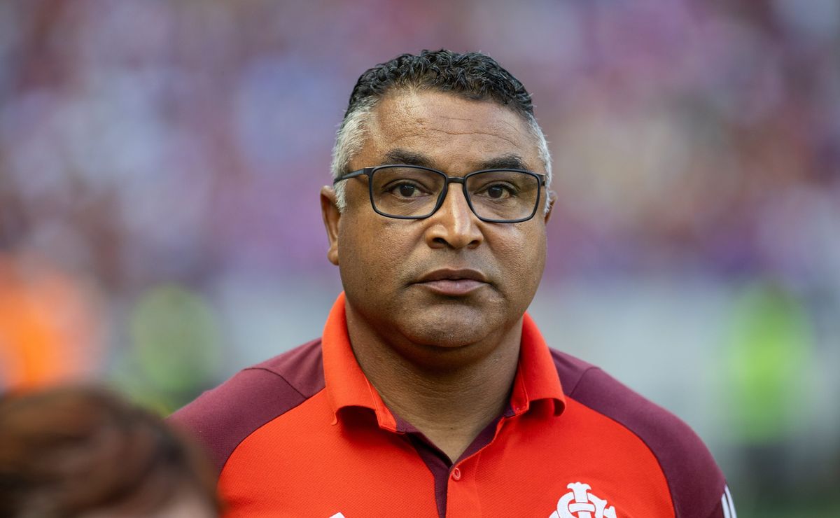 roger machado sai em defesa de borré e valencia ” eles se propuseram a ajudar”