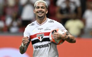 luciano é decisivo e encerra briga por lugar no quarteto do são paulo contra velo clube: “não pode ir pro banco”