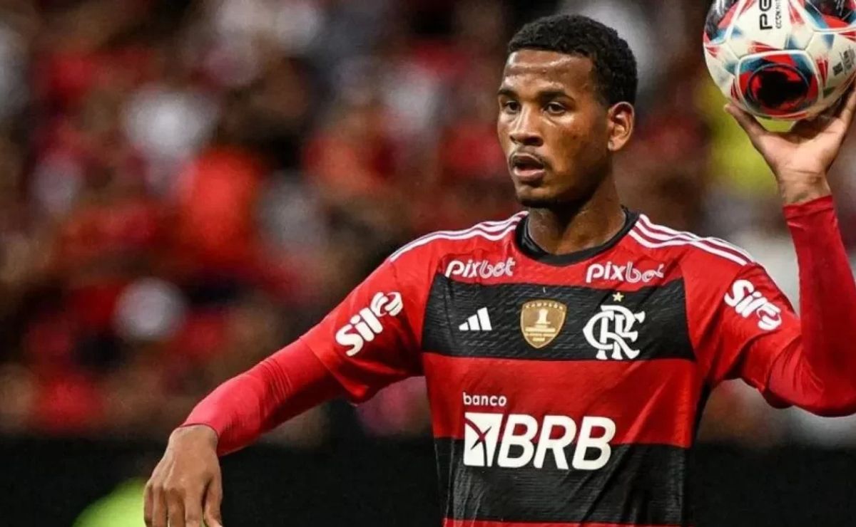 cleiton, zagueiro do flamengo expulso no clássico, já recebeu elogios de tite
