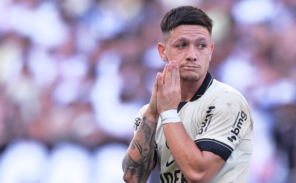 garro e félix torres viram problema no corinthians e fifa solta condenação de r$ 55 milhões