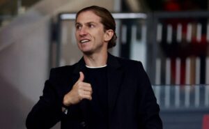 zenit sinaliza proposta de r$ 180 milhões por wesley, titular de filipe luís no flamengo