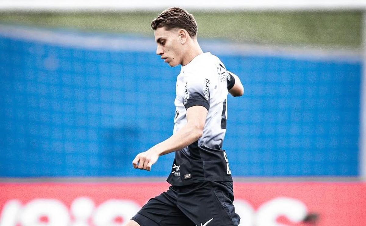corinthians analisa o andamento das negociações para contratar caio garcez, zagueiro destaque da copinha