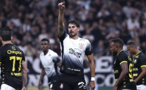 saída de pedro raul do corinthians é decretada pela fiel torcida após jogo com são bernardo