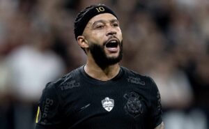 memphis depay faz desabafo emocionante, 5 meses após chegar ao corinthians: “noites que derramo lágrimas”