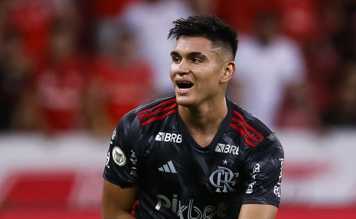 alcaraz foi embora do flamengo, mas novo meio campista está empolgado para substituí lo e jorginho deve fechar