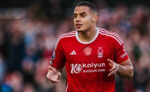 ex corinthians, murillo brilha na premier league e vira sensação: “É o 10”