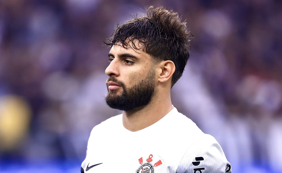 expulsão de yuri alberto faz ramón díaz dar bronca em público no camisa 9; torcida apoia postura