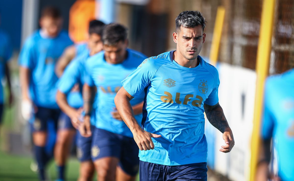 escalação do grêmio: quinteros muda defesa e ‘barra’ cristaldo contra o juventude