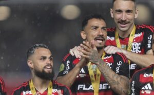 danilo revela detalhes de conversa com bruno henrique depois do título do flamengo