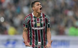 thiago silva se torna o 5º zagueiro com mais gols na história do fluminense