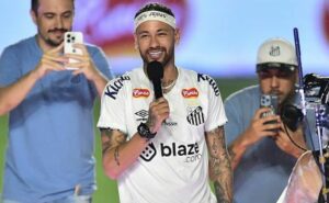 neymar não contém empolgação após vitória em santos x são paulo e elogia guilherme: “craque”