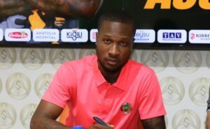 loide augusto chegando ao vasco depende da vontade do jogador