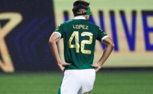 flaco lópez lamenta empate do palmeiras em brasília e reforça busca pela classificação