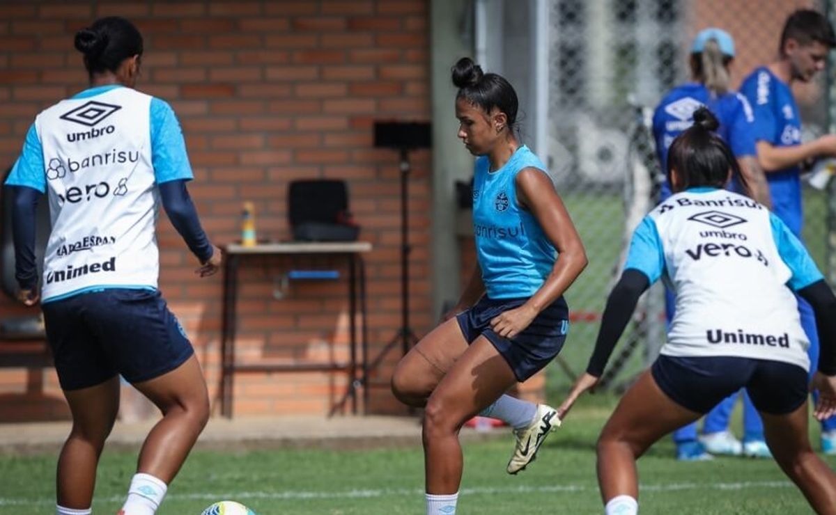 grêmio treina com foco no primeiro desafio da temporada contra o corinthians na supercopa