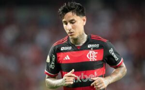 erick pulgar terá maior salário da carreira em possível renovação com o flamengo e valor foi divulgado