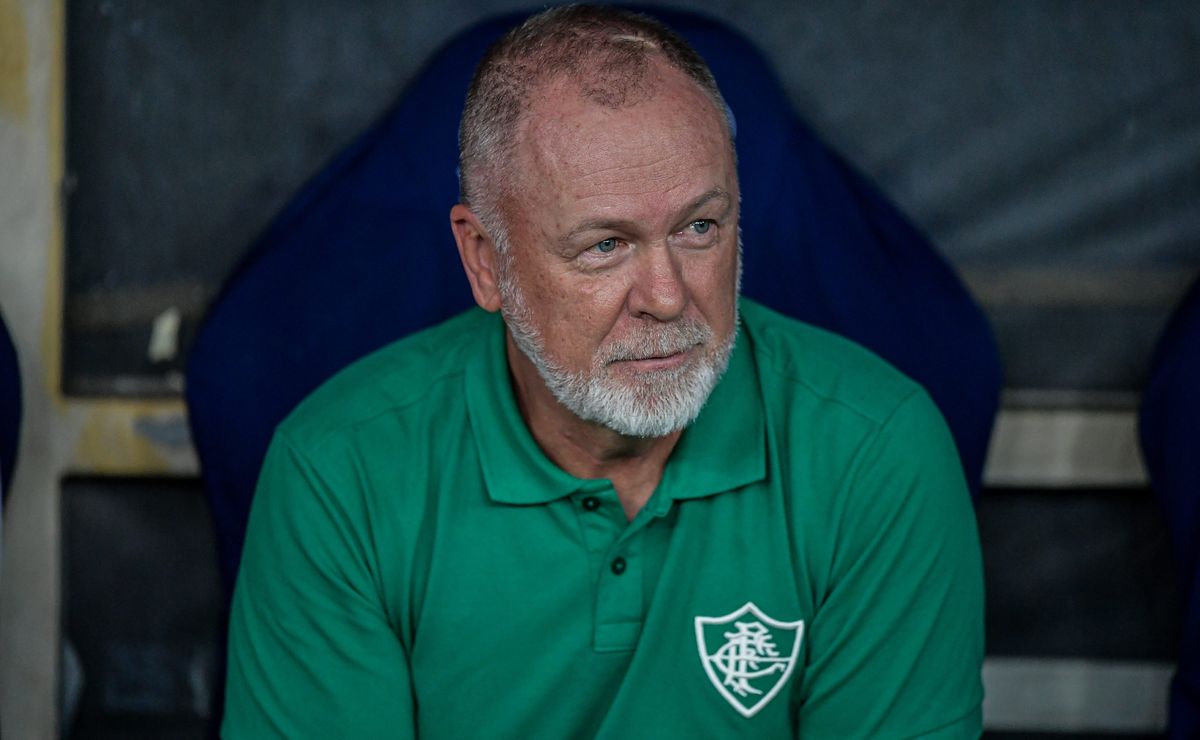 fluminense encara o flamengo neste sábado com desfalque de varela de última hora