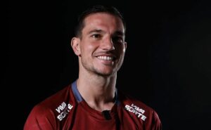 cédric soares, novo reforço do são paulo, revela suas principais características: “agressividade e intensidade”