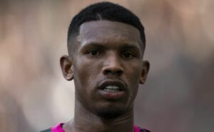 sem espaço no fluminense, lelê encaminha saída para o ceará