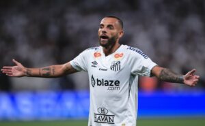 santos vai para o duelo contra o noroeste com seis atletas pendurados