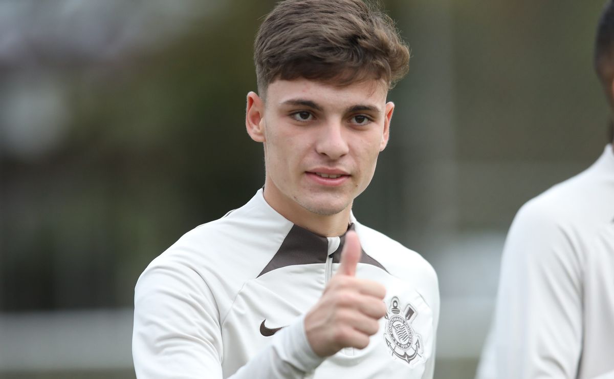 breno bidon volta a entrar na mira de ingleses e saída do corinthians esquenta 