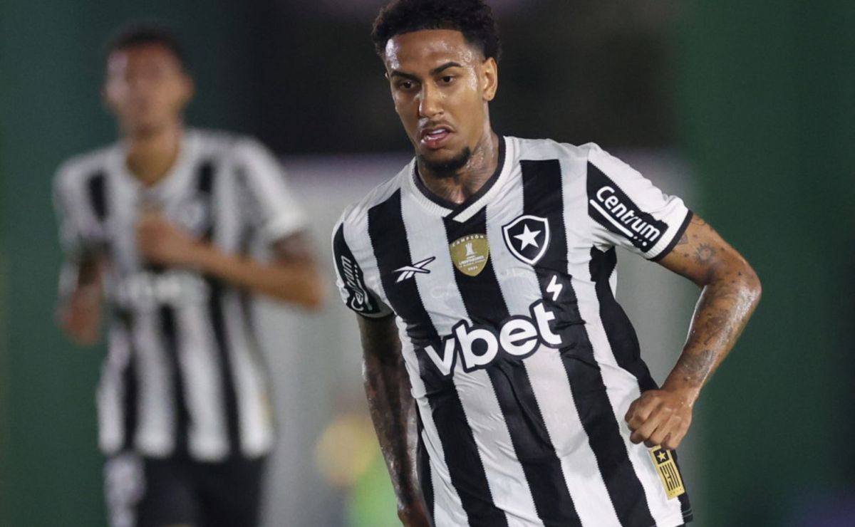 rwan cruz é elogiado por comentarista após estreia no botafogo diante do boa vista