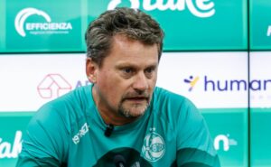 fábio matias faz revelação antes de grêmio x juventude e chega com dúvidas na escalação