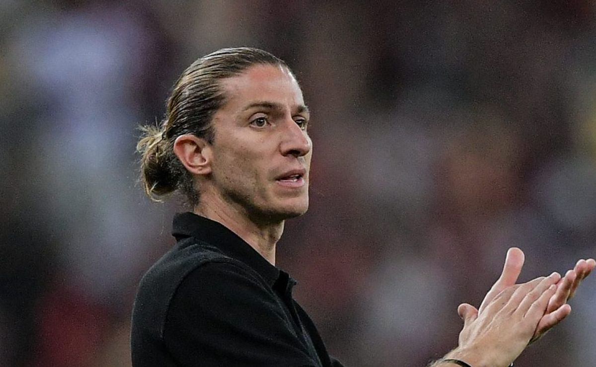 filipe luís aprova negociação e flamengo irá com tudo para fechar novo acordo com cleiton 