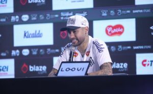 neymar treina com o elenco do santos na segunda e pode estrear contra o botafogo sp