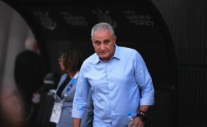 tite no são paulo ganha força e torcida reage negativamente reprovando troca por zubeldía 