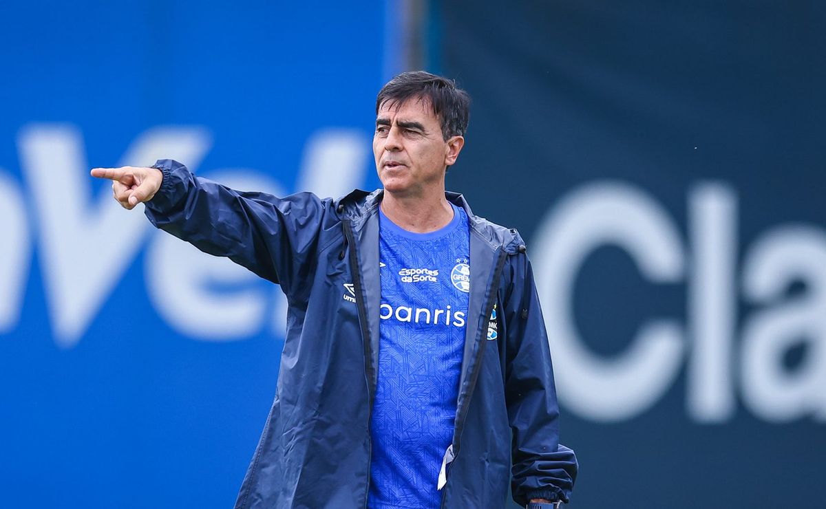 descoberta sobre gustavo quinteros em clássicos vem à tona antes do gre nal e surpreende