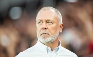 fluminense cobra diretoria e insiste na chegada de um 9 após saída de kauã elias: “É inevitável”