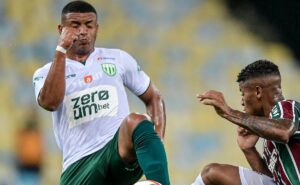 ex vasco é o terror dos grandes e busca a artilharia isolada do campeonato carioca