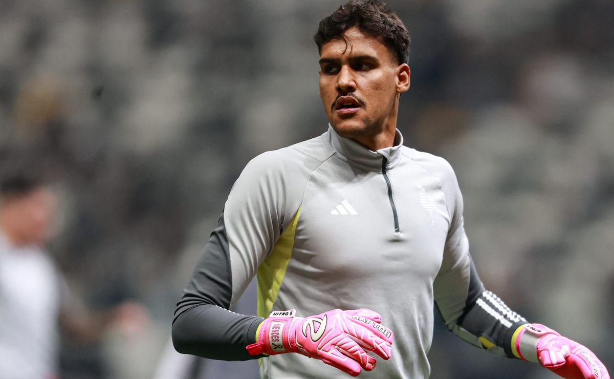 atlético mg toma atitude após ataques a matheus mendes em américa mg x cruzeiro: “ofensas criminosas”