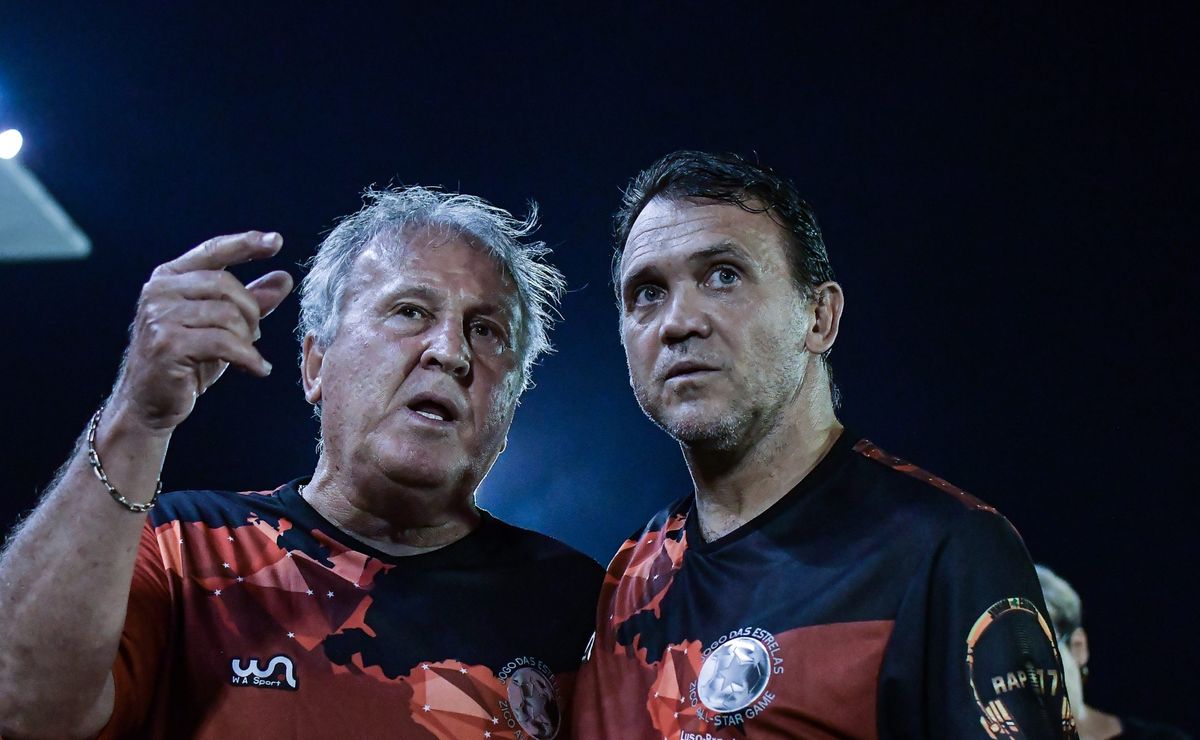 petković elogia desempenho de filipe luis e manda recado para diretoria: “precisa de tempo”