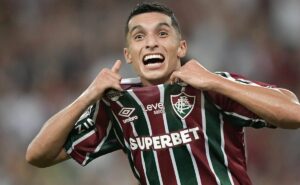 kevin serna brilha, marca e garante a classificação do fluminense para a semifinal do carioca