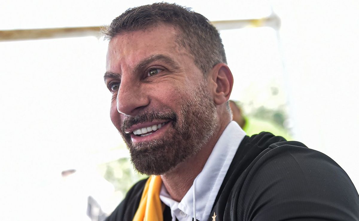 pedrinho aceita proposta oficial de r$ 18 milhões e fenerbahçe tur vai assinar contrato de 5 anos com gb