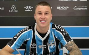 igor serrote manda recado para a torcida do grêmio antes de possível titularidade