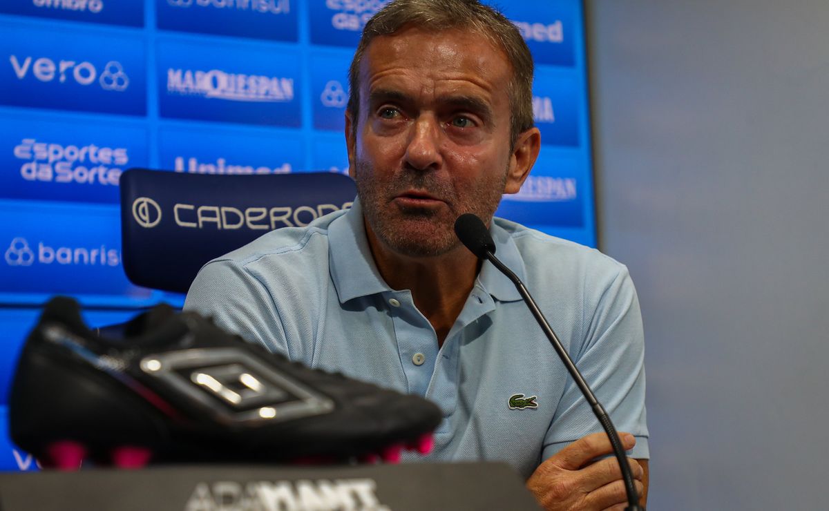 diretor de futebol do grêmio, guto peixoto elogia tiago volpi: “baita líder”