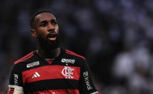flamengo nega proposta de zenit por gerson e estafe do meio campista desmente o clube