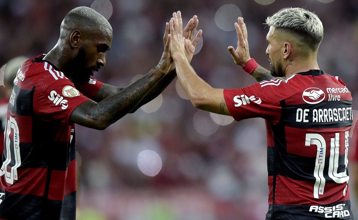 elenco do flamengo faz lista para pedir aumento e gerson e arrascaeta terão que esperar no fim da “fila”