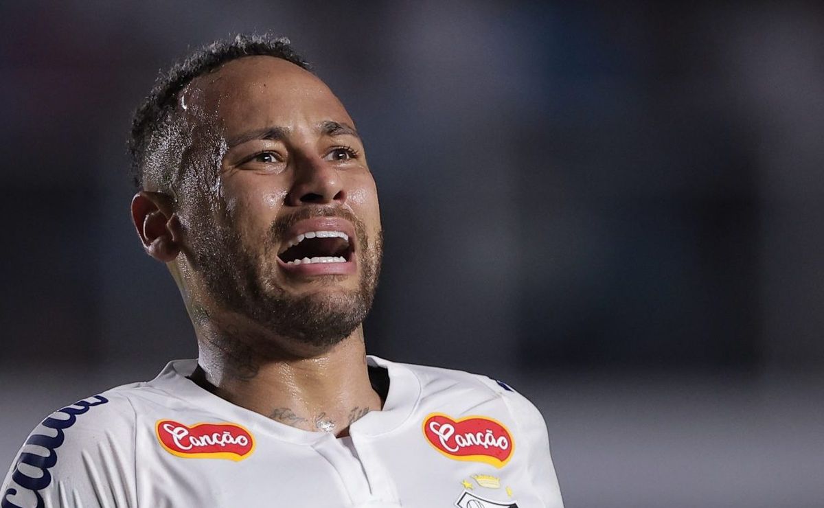 neymar é procurado no santos e recebe ‘visita surpresa’ no ct rei pelé