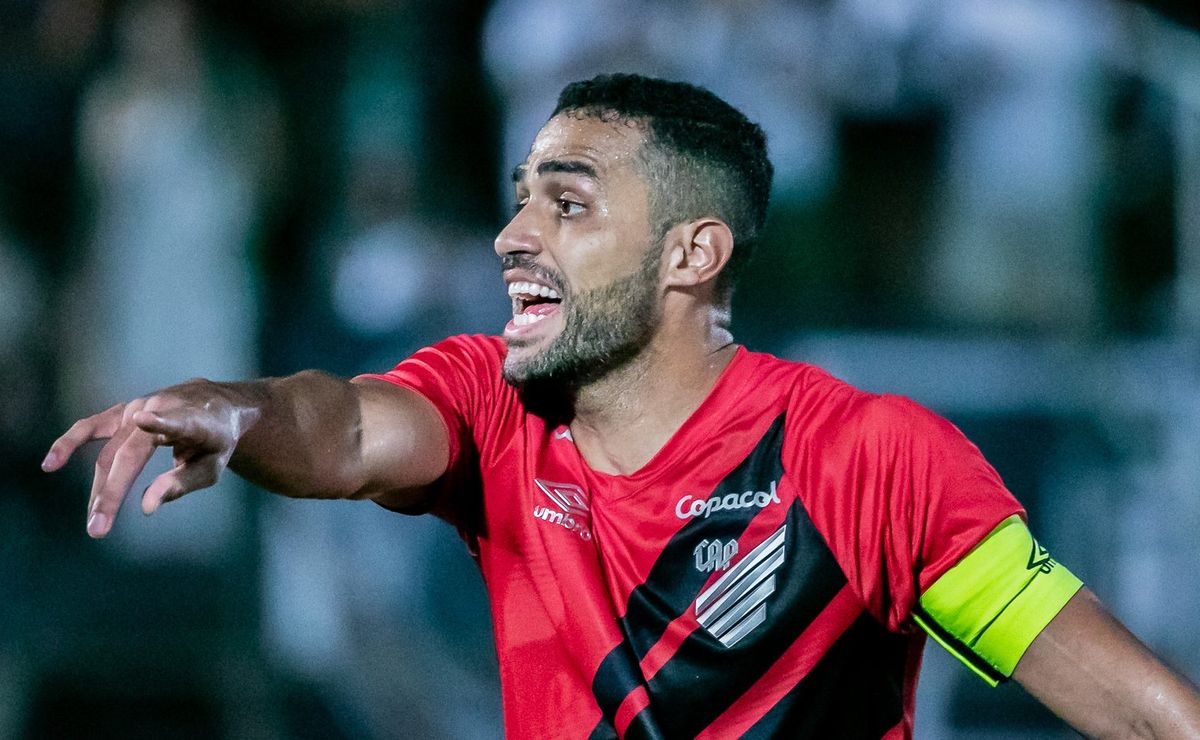 alan kardec tem drama sério confirmado após sair do atlético mg e vai ficar 6 semanas sem jogar