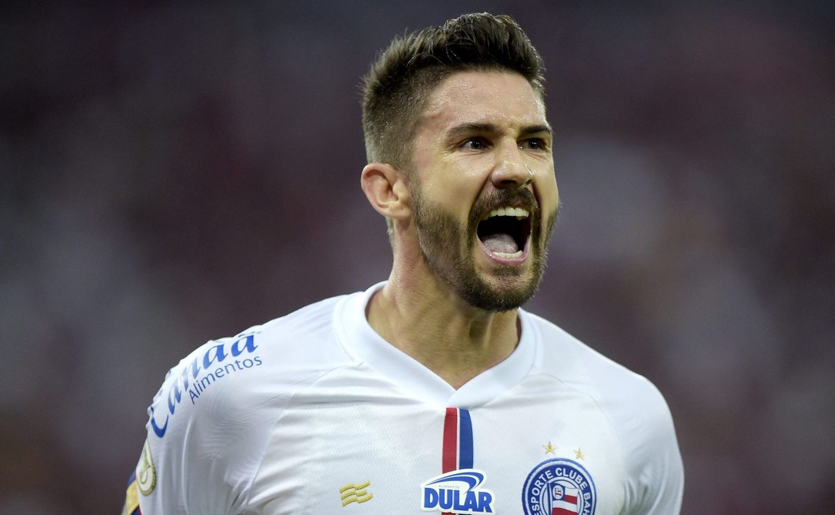 chegada de everaldo, ex bahia ao fluminense gera críticas da torcida: “piada pronta”