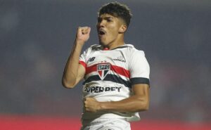 william gomes não é o único, são paulo pode negociar outro atacante e psv está de olho em henrique carmo