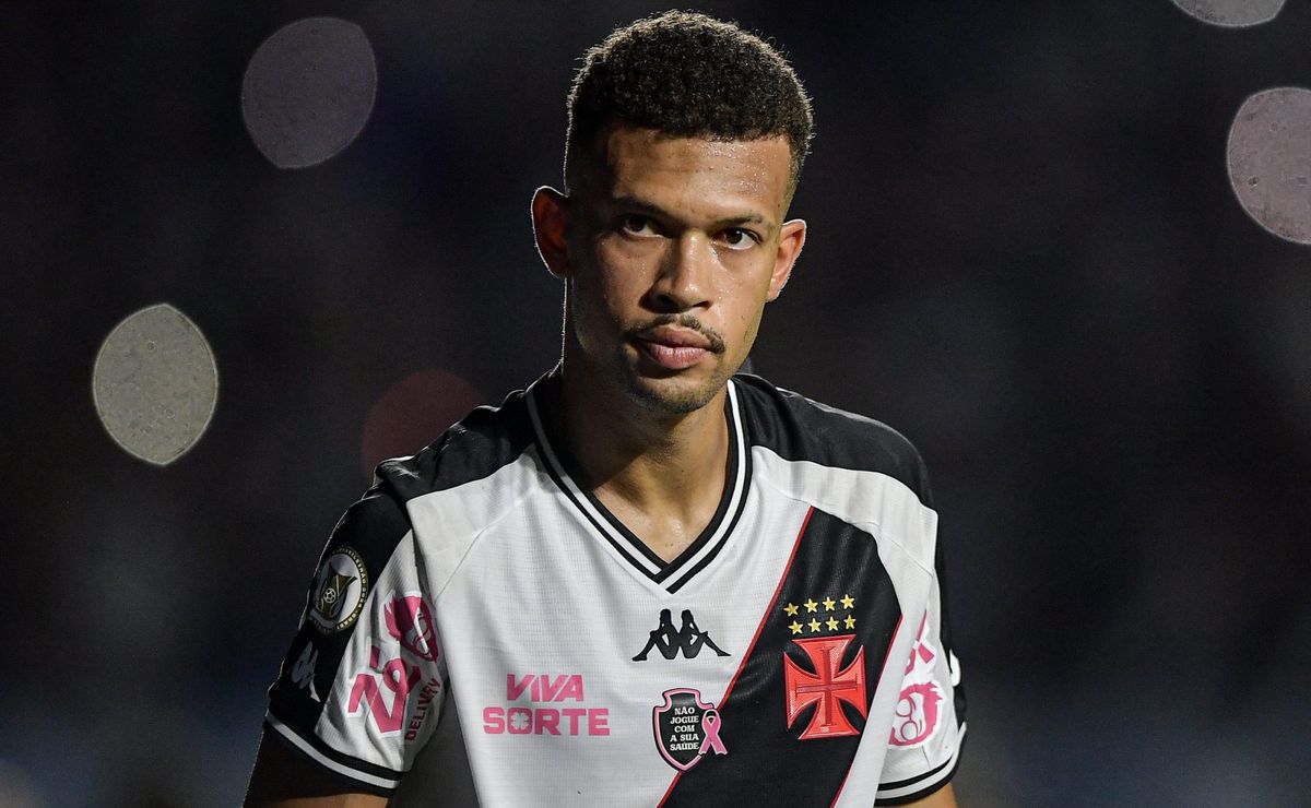 joão victor contratado pelo atlético mg pode acontecer com atacante como moeda de troca ao vasco