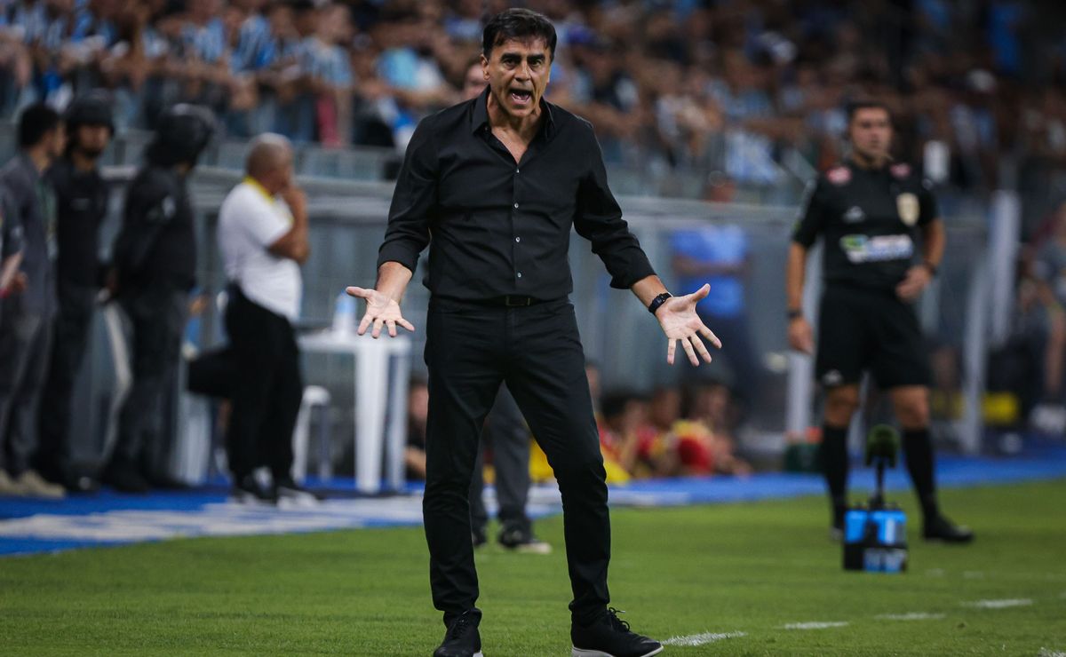 grêmio divulga lesão e quinteros perde pilar do atacante para semifinal do gauchão